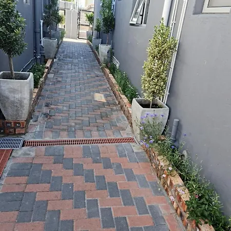 Hasate Guest House 10 Florence Street Oakdale Belliville 7530 Cape Town South African Exterior photo