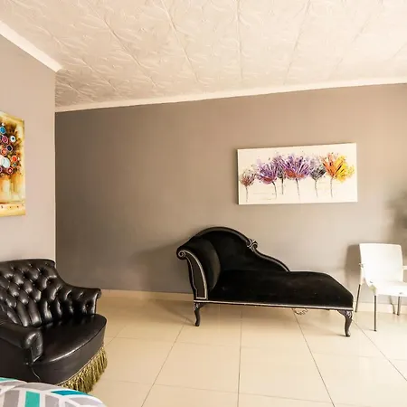 Hasate Guest House 10 Florence Street Oakdale Belliville 7530 Cape Town South African Exterior photo
