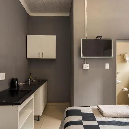Hasate Guest House 10 Florence Street Oakdale Belliville 7530 Cape Town South African Exterior photo