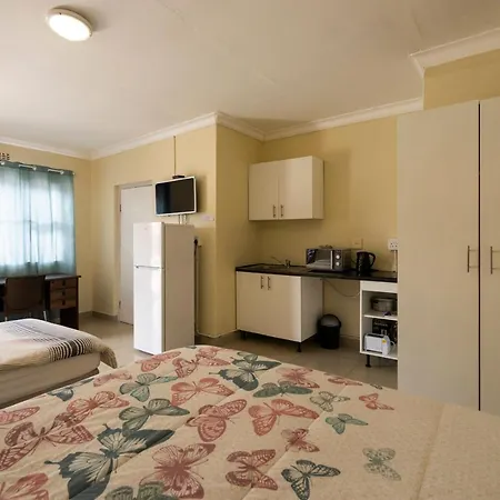 Hasate Guest House 10 Florence Street Oakdale Belliville 7530 Cape Town South African Exterior photo