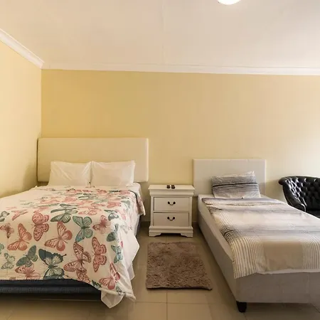 Hasate Guest House 10 Florence Street Oakdale Belliville 7530 Cape Town South African Exterior photo