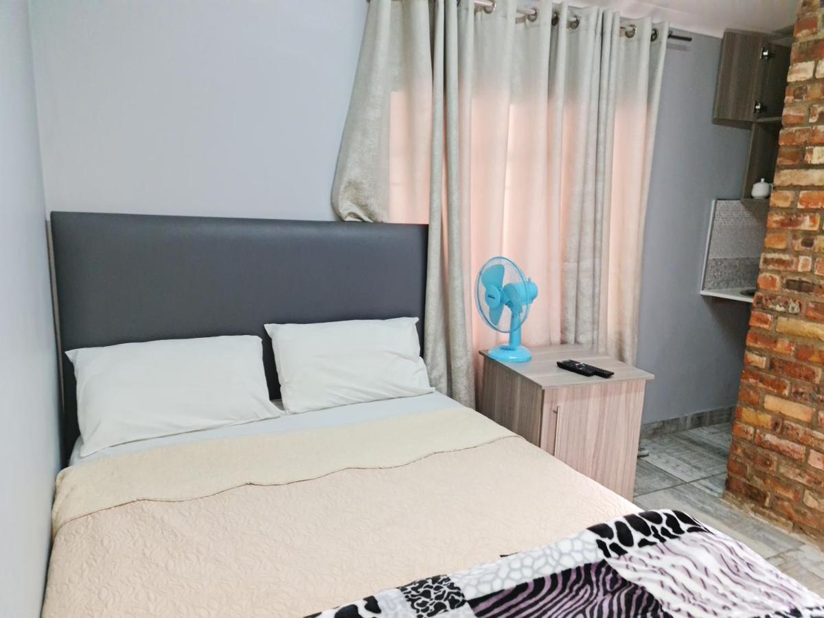 Hasate 10 Florence Street Oakdale Belliville 7530 South African Cape Town