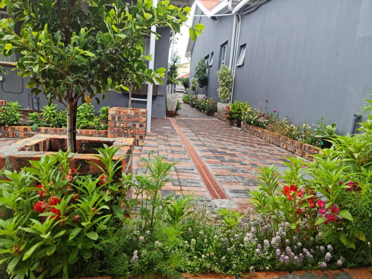 Hasate 10 Florence Street Oakdale Belliville 7530 South African Cape Town